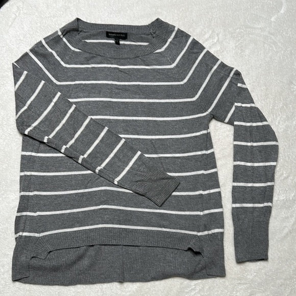 5 sweater bundle Zara/Limited Sizes from small-large but all fit like medium - Picture 5 of 10